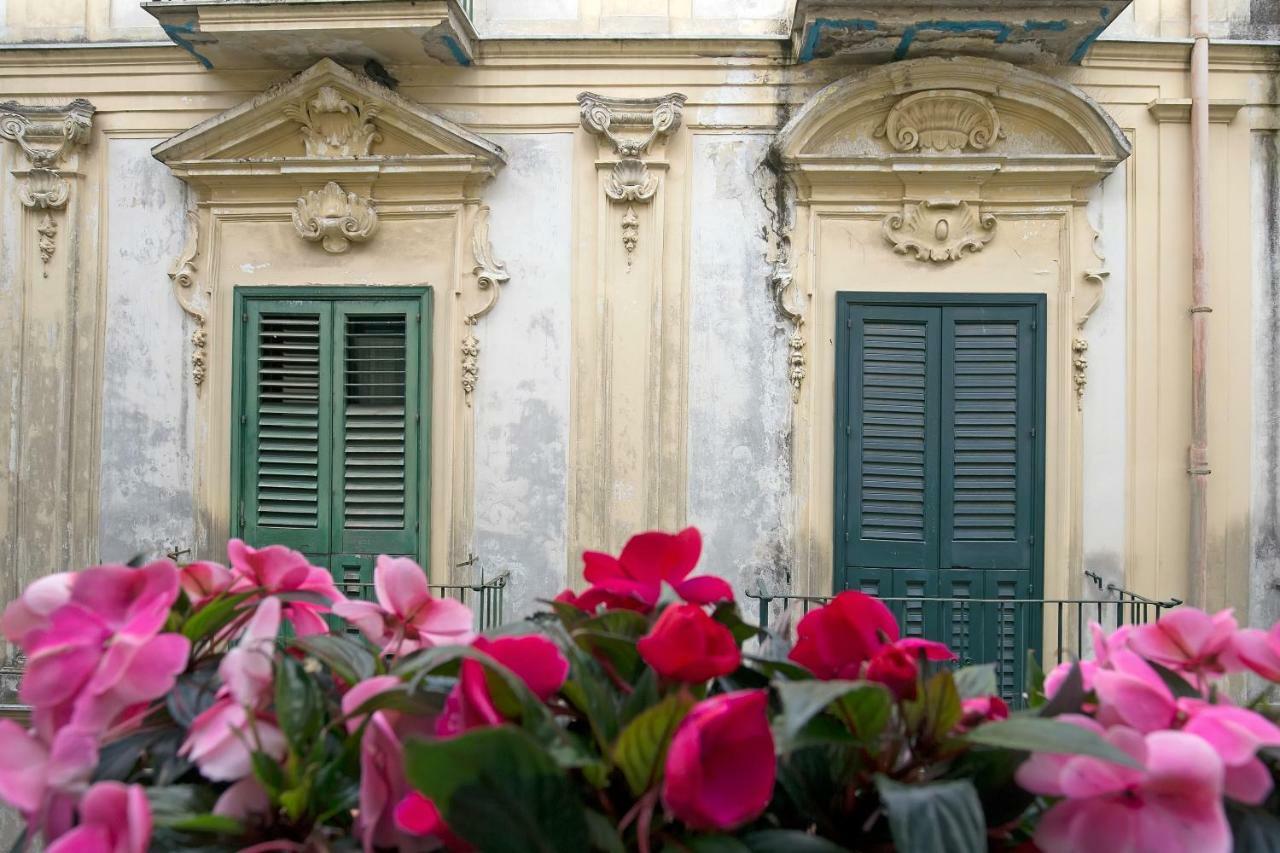 B&B Luxury Scacciaventi กาวา เด ตีร์เรนี ภายนอก รูปภาพ
