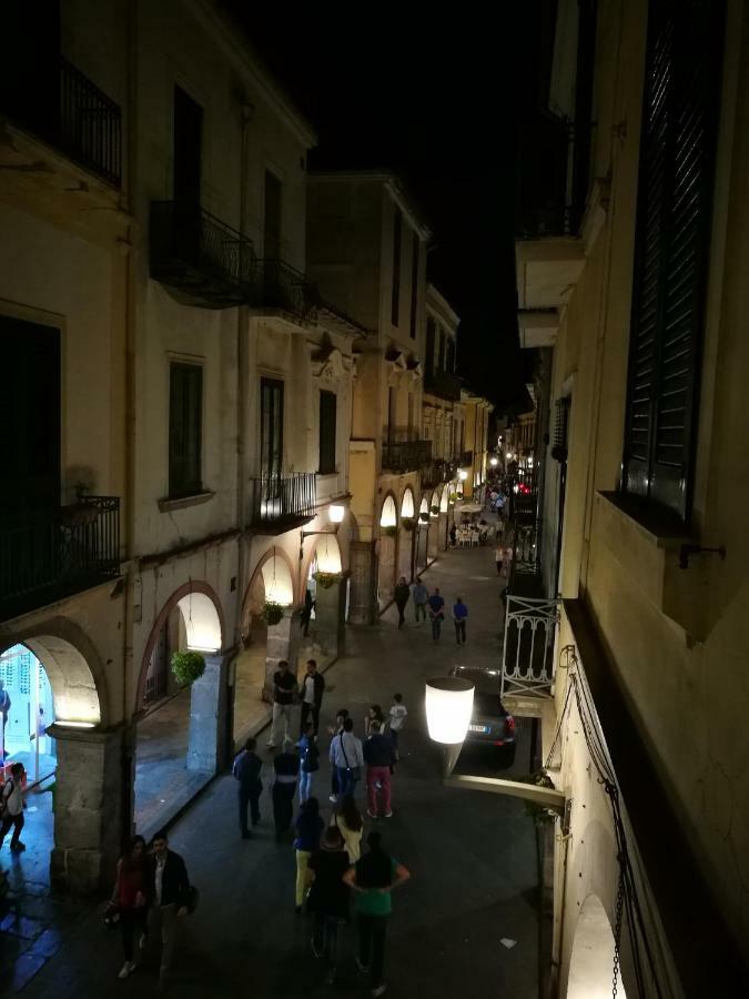 B&B Luxury Scacciaventi กาวา เด ตีร์เรนี ภายนอก รูปภาพ
